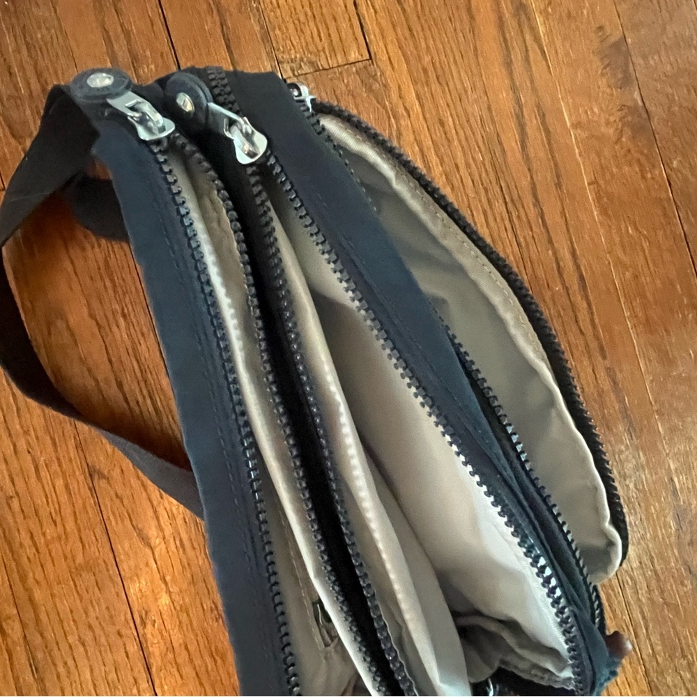 NWT Kipling silen bag crossbody True Blue - Picture 8 of 9